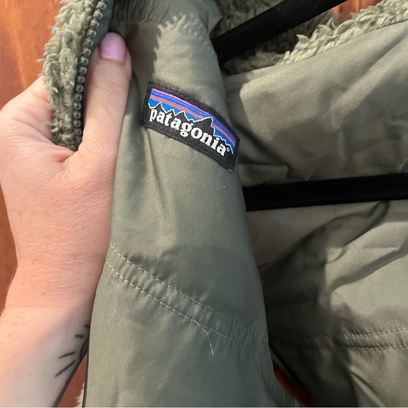 Patagonia Los Gatos Hooded Reversible Industrial Green Vest- Medium - Picture 7 of 11